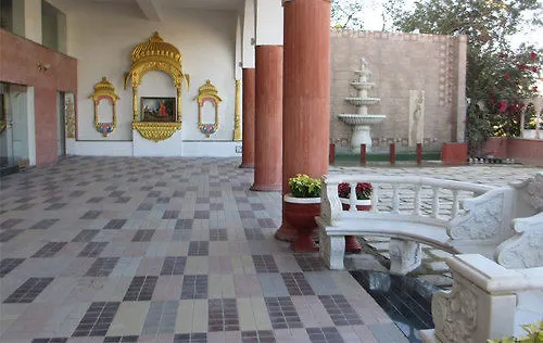 Mewargarh Udaipur By Red Lion S Hotel 4*,